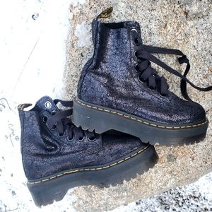 Dr. Martens Molly Platform Boots in Iridescent Crackle. Sz 8